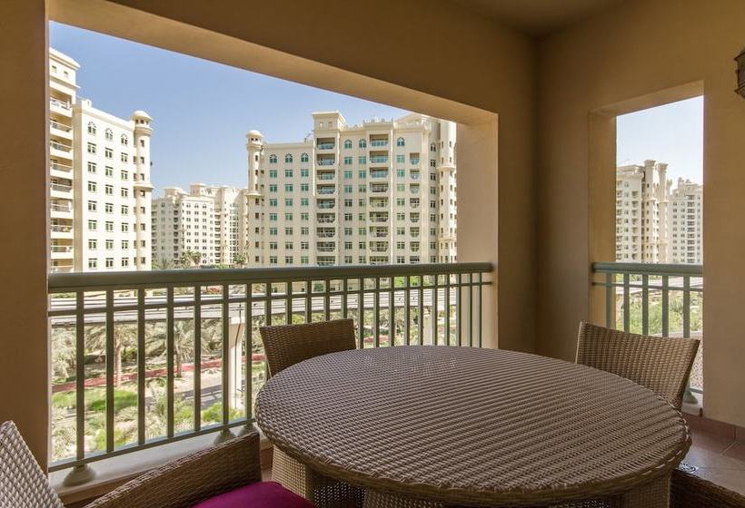 Bespoke Residences Golden Mile 2