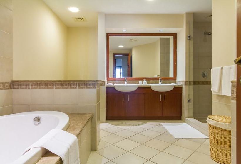 Bespoke Residences Golden Mile 2