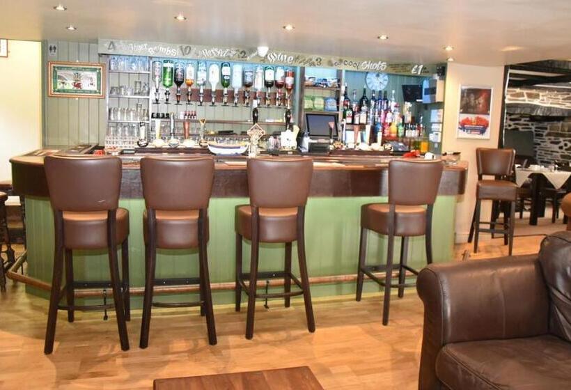 客栈  The Red Lion