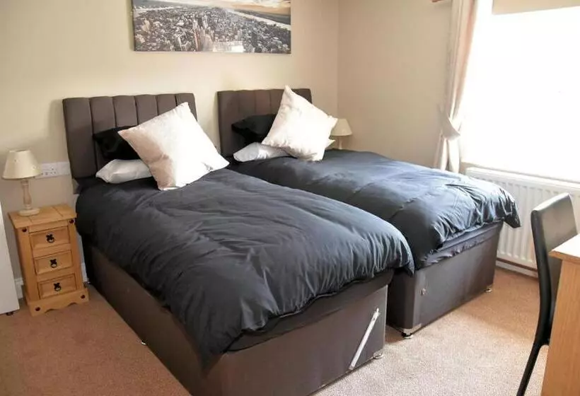 Hostelli The Red Lion