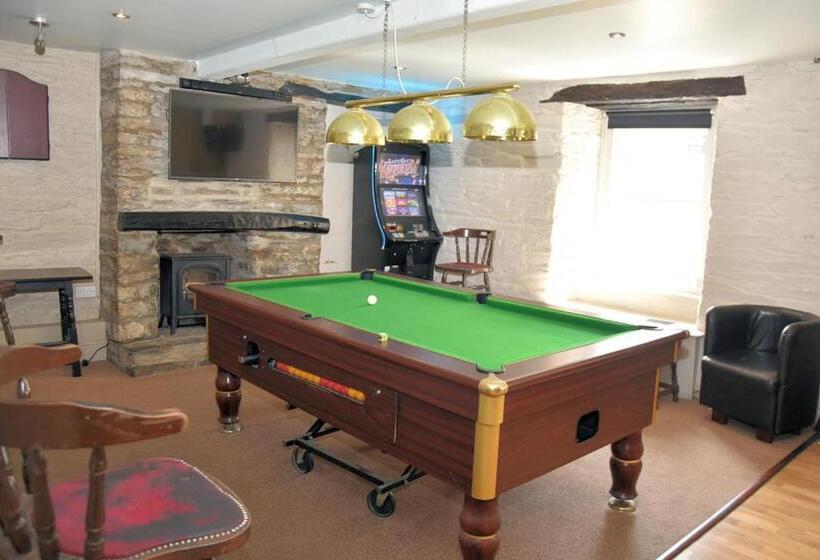 客栈  The Red Lion