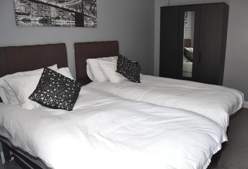 客栈  The Red Lion