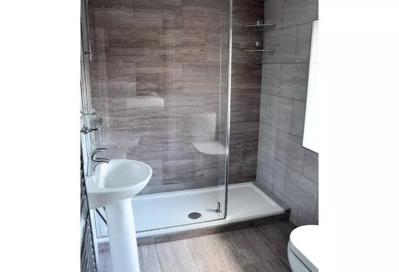 Hostelli The Red Lion