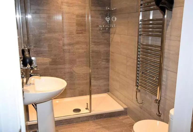 Hostelli The Red Lion