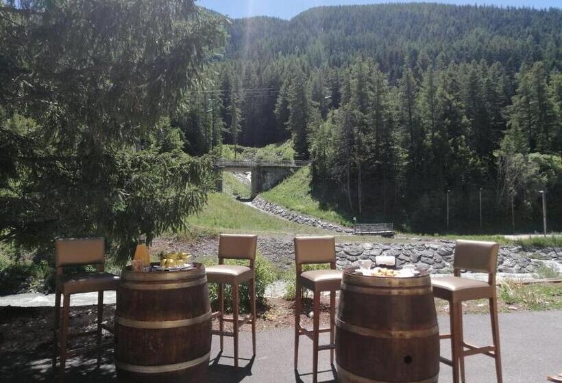 Отель Alpazur Val Cenis