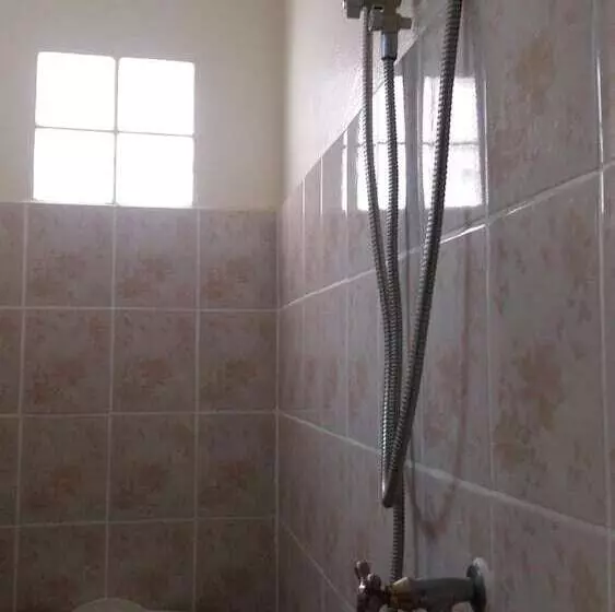 Hotelli Sai Yok Noi Blue Mountain Resort