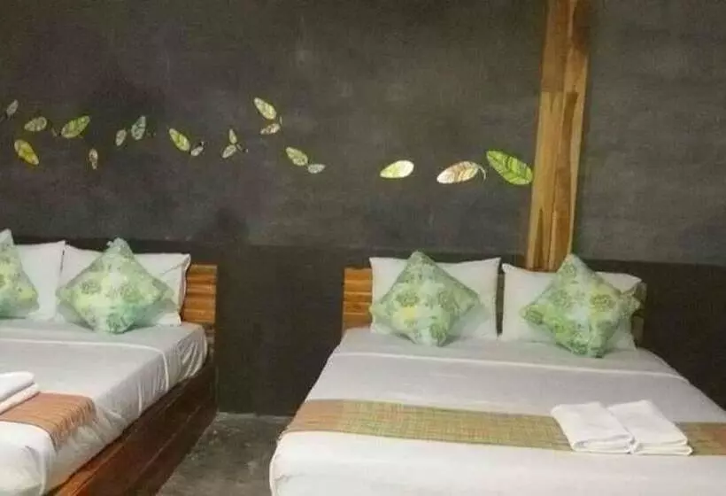 Hotelli Sai Yok Noi Blue Mountain Resort