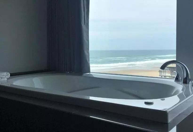 Hotelli Starfish Manor Oceanfront