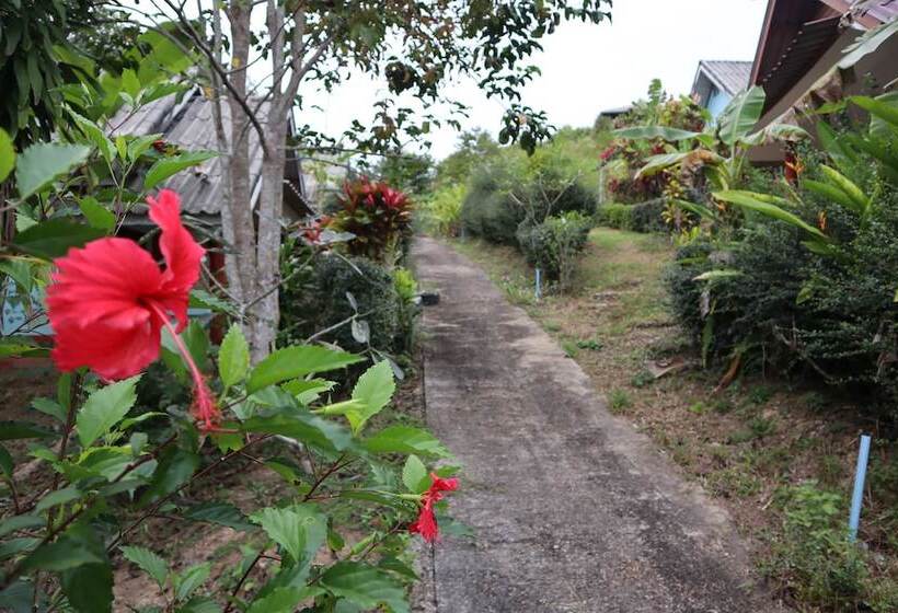 בית מלון כפרי Sunset Resort