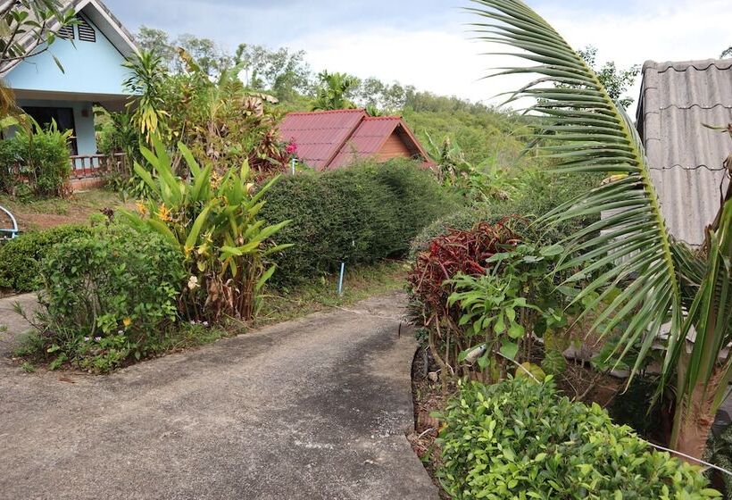 בית מלון כפרי Sunset Resort