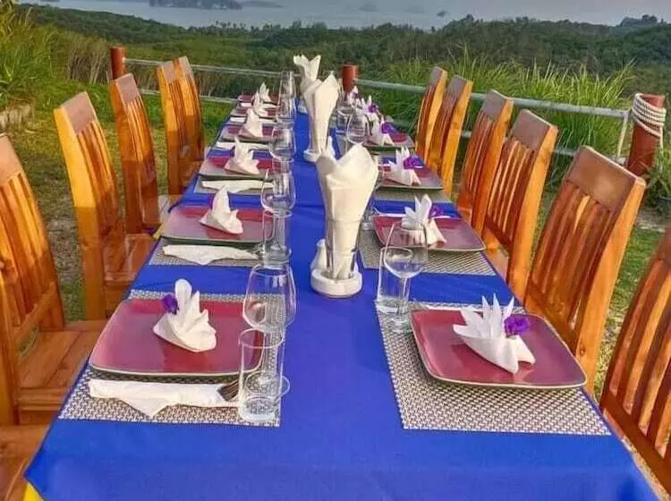 Hotelli Sunset Resort