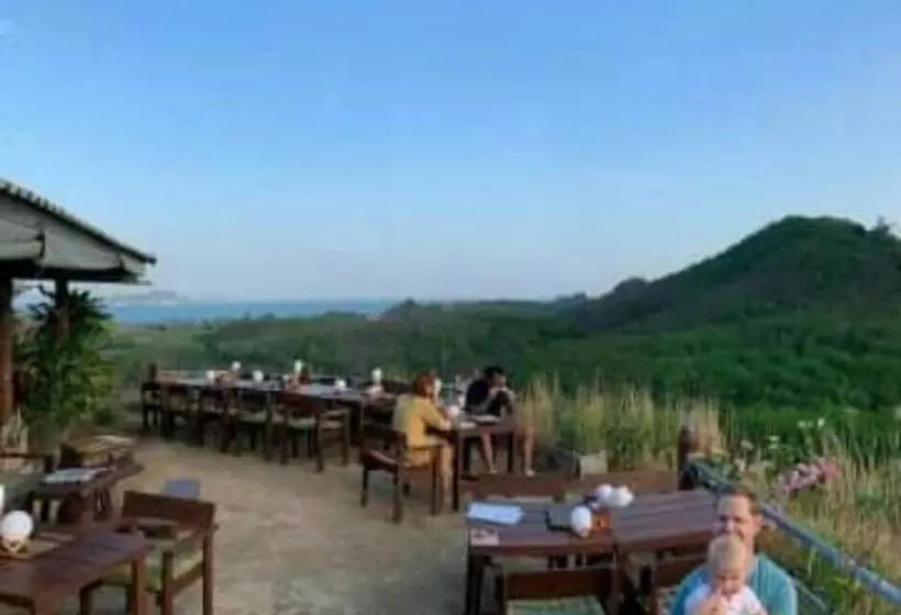 Hotelli Sunset Resort