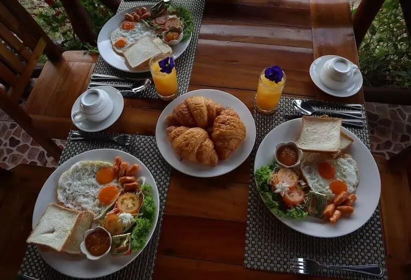 Hotelli Sunset Resort