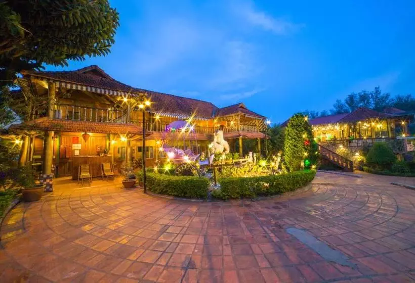 The Memory Villa & Coffee
