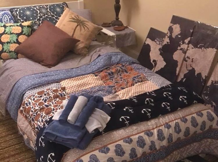 Bed and Breakfast Laid Back Manor