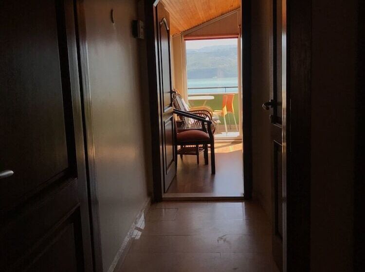 Хостел Emin Butik Otel Amasra