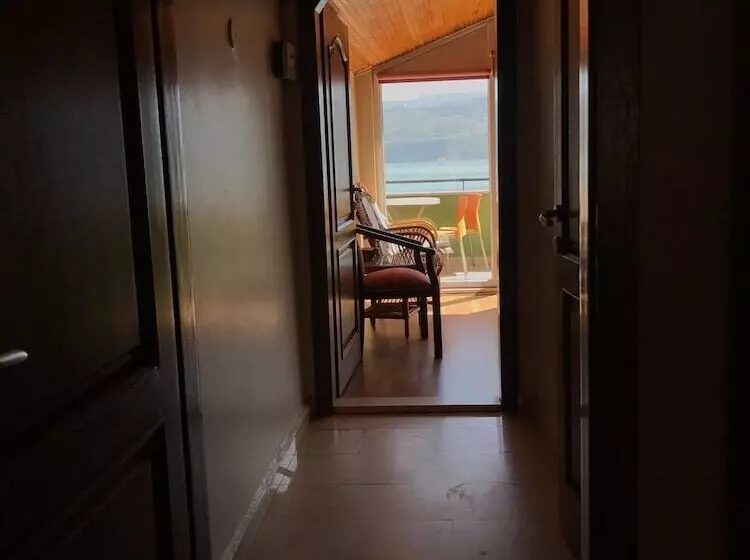 簡易ホテル Emin Butik Otel Amasra