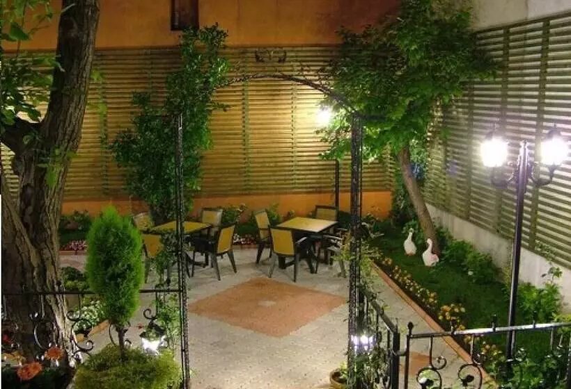 簡易ホテル Emin Butik Otel Amasra