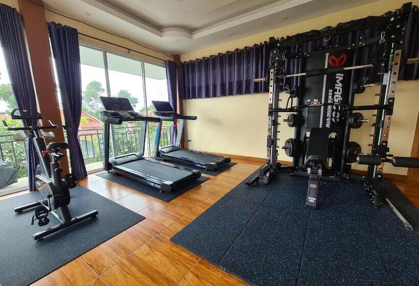 Szálloda Baan Sooksiri Bangsaray