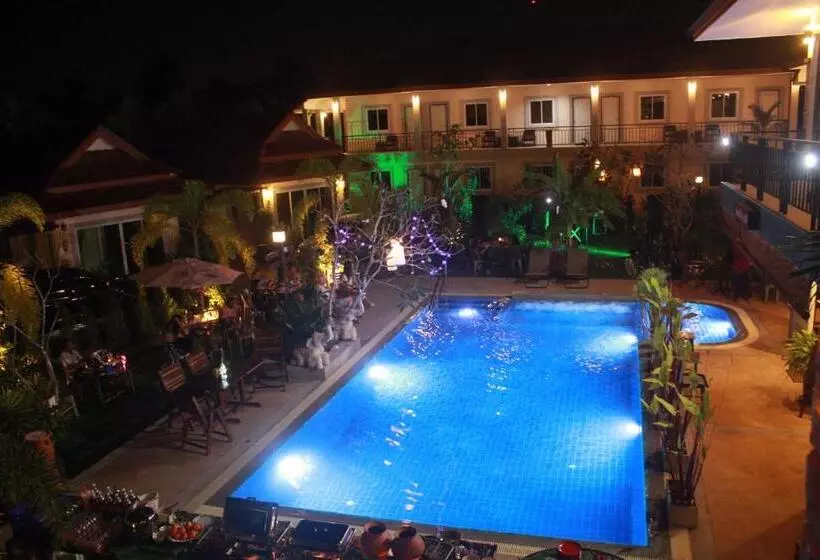 Hotelli Baan Sooksiri Bangsaray