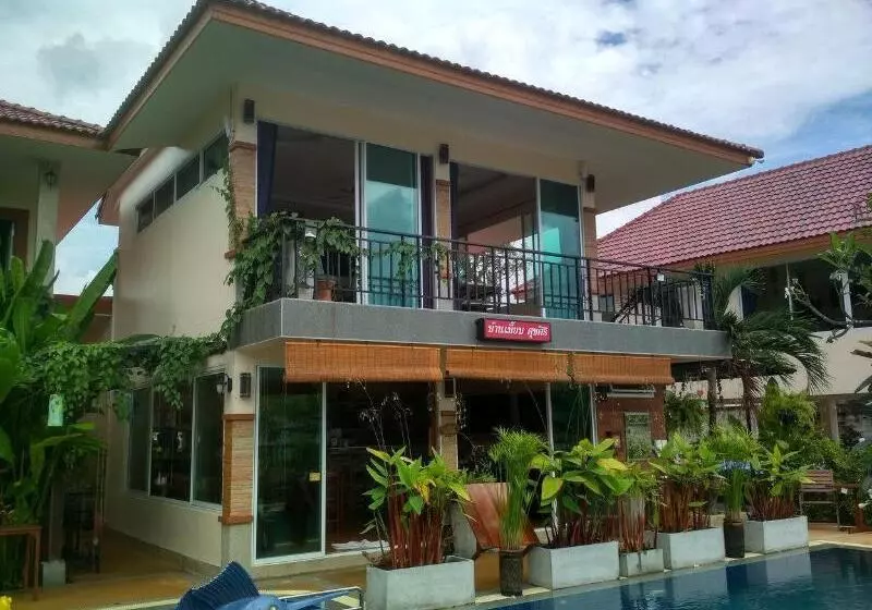 Hotelli Baan Sooksiri Bangsaray