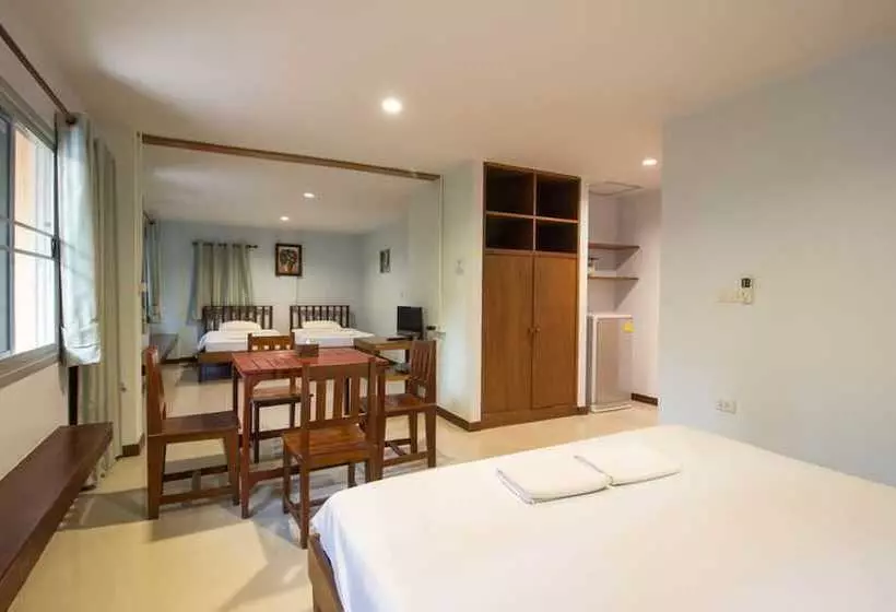 ホテル Banmaikaew