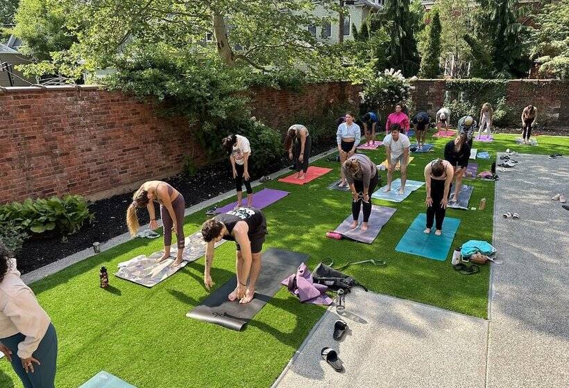 Otel Innbuffalo Off Elmwood