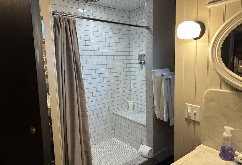 Otel Innbuffalo Off Elmwood