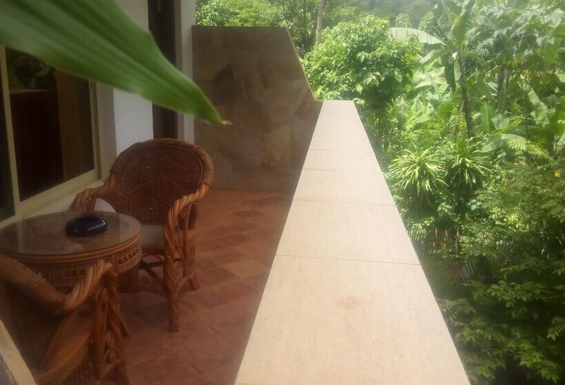 هتل Kilimanjaro Mountain Resorts Marangu