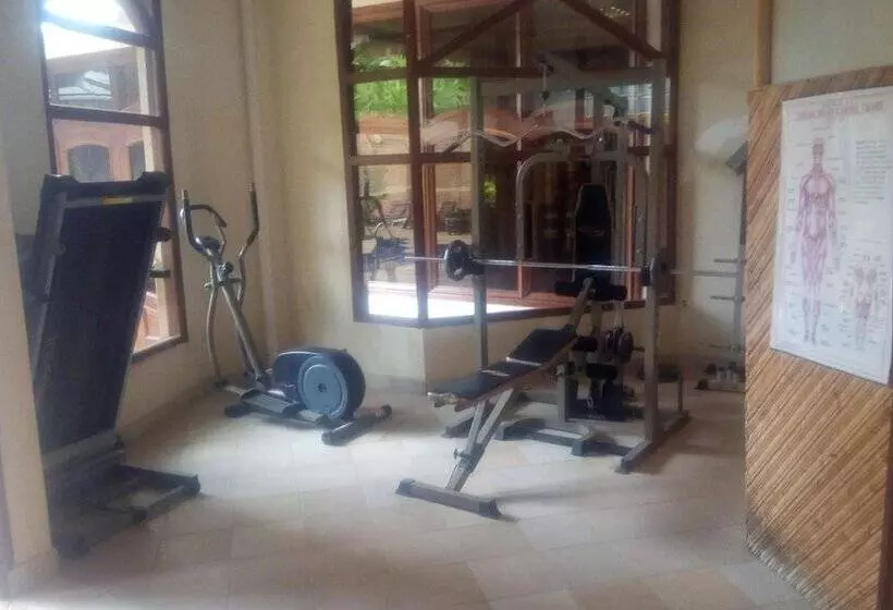 هتل Kilimanjaro Mountain Resorts Marangu