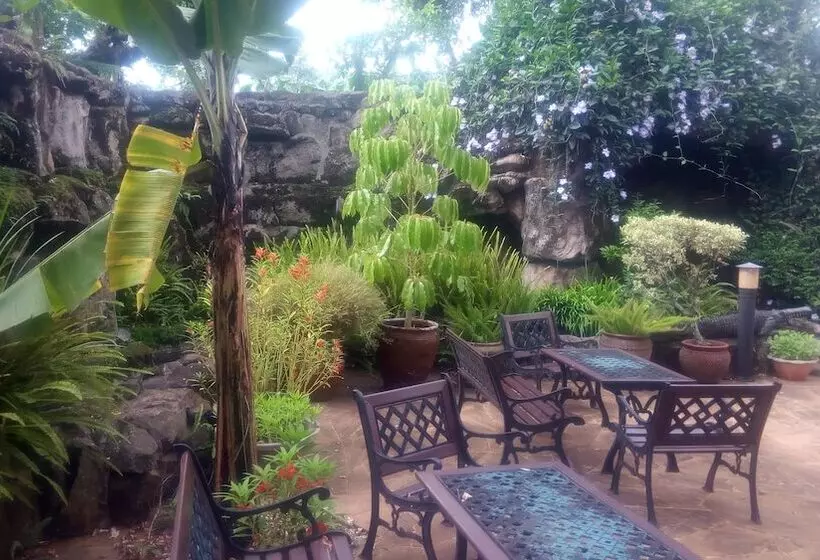 هتل Kilimanjaro Mountain Resorts Marangu