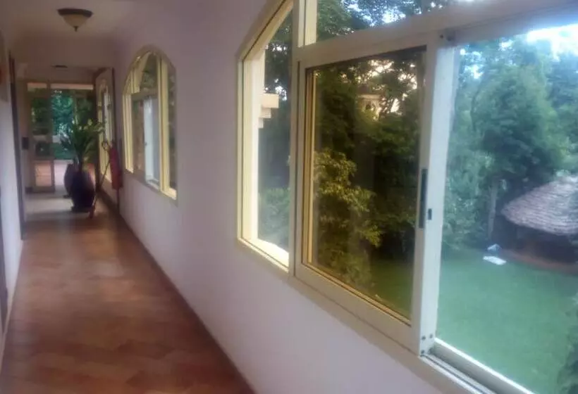 هتل Kilimanjaro Mountain Resorts Marangu