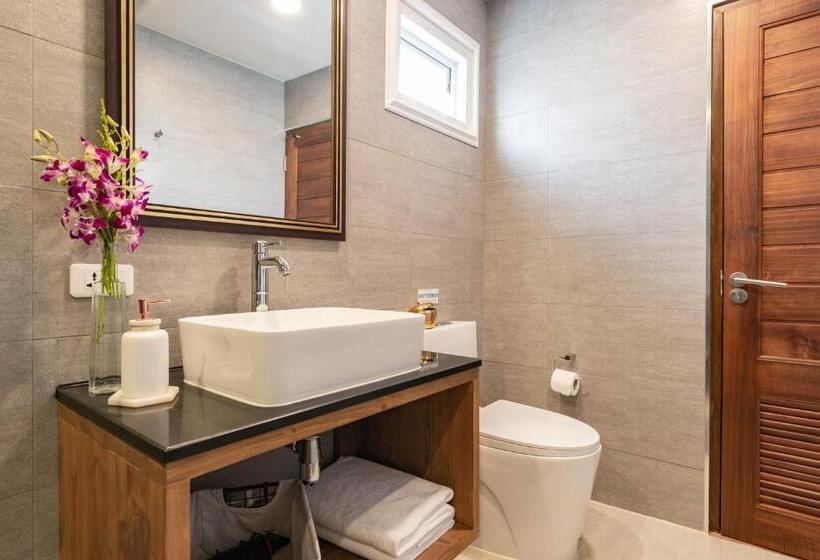 هتل Maneeya Park Residence