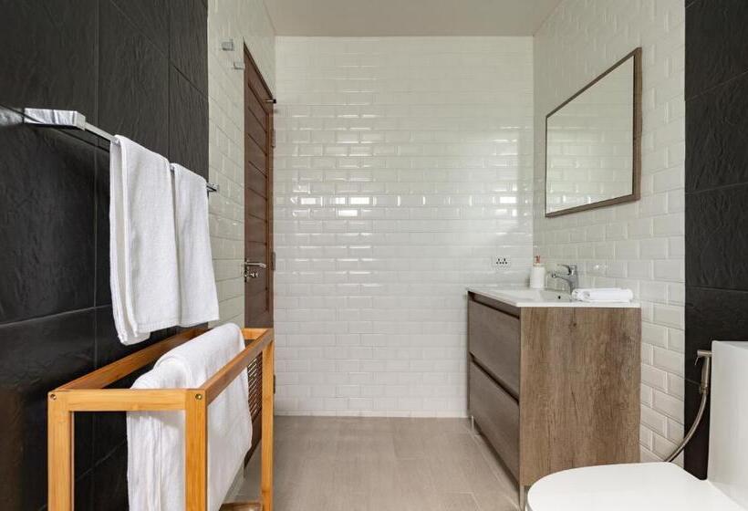 هتل Maneeya Park Residence