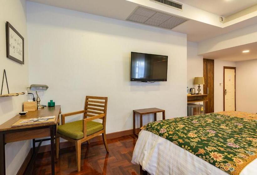 هتل Maneeya Park Residence