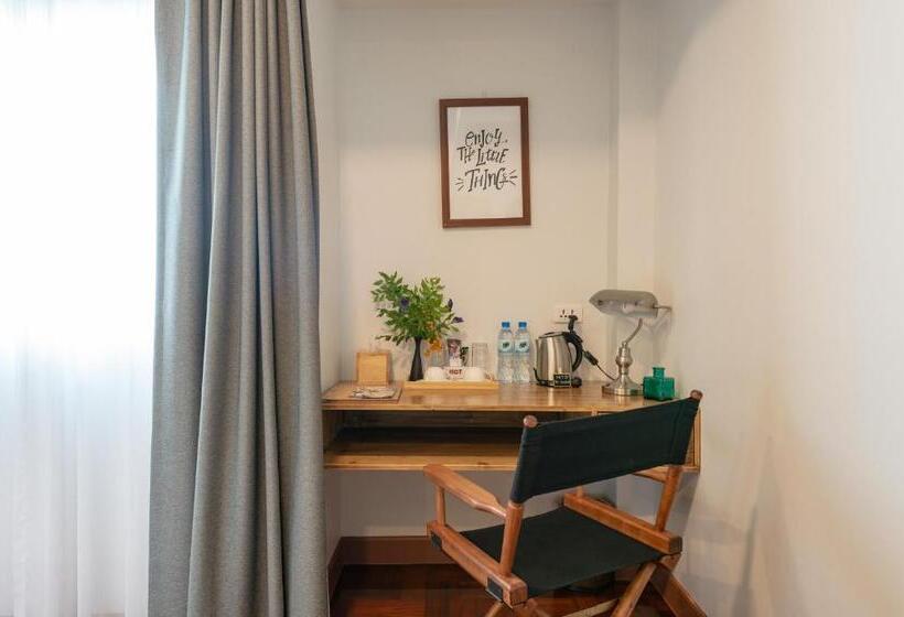 هتل Maneeya Park Residence