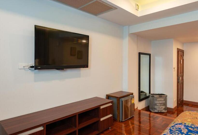 هتل Maneeya Park Residence