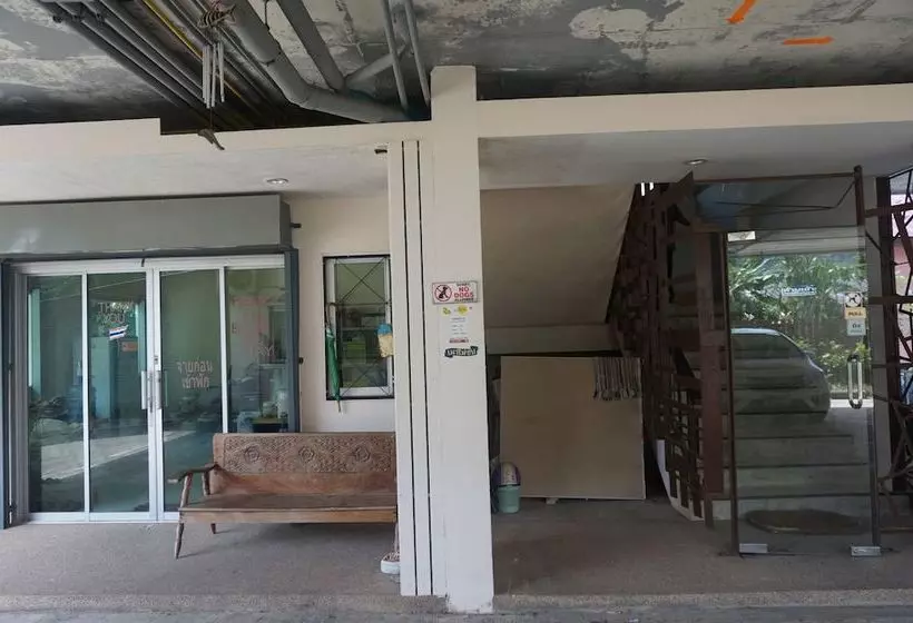 ホテル Rattima Apartment
