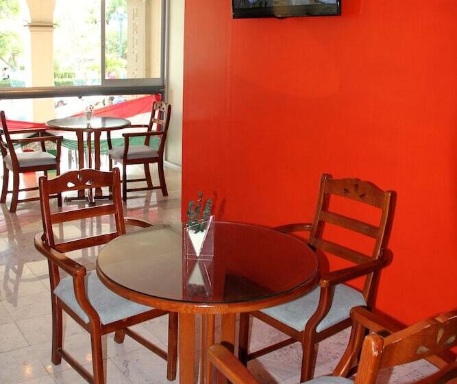 ホテル Tehuacan Plaza