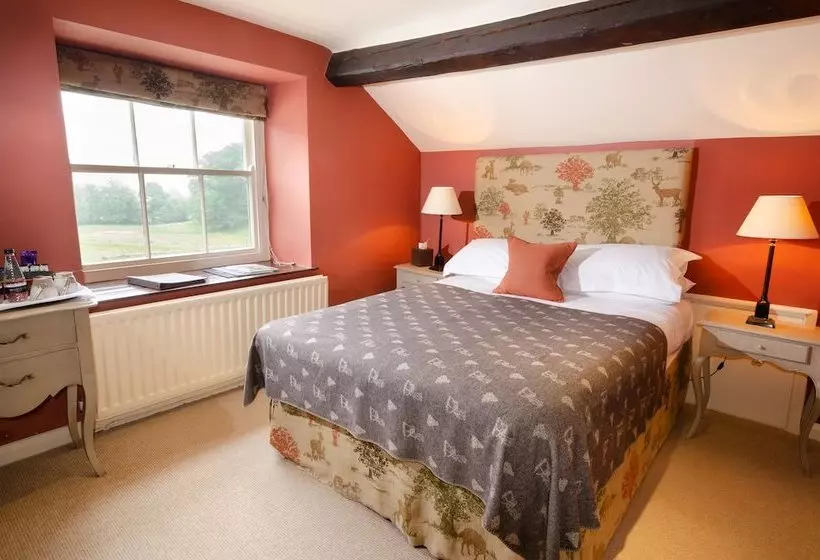 هتل The Eltermere Inn