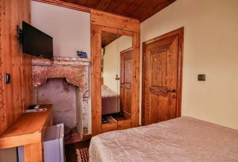 ホテル Kum Pansiyon