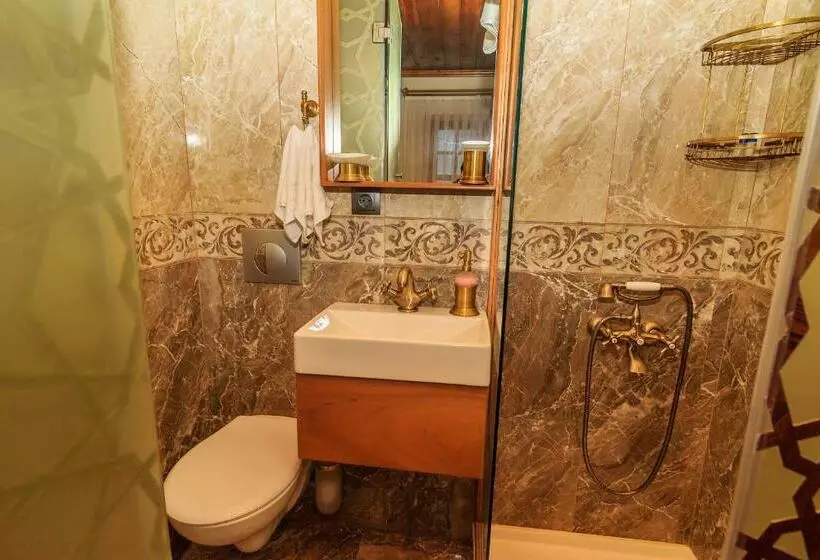 ホテル Kum Pansiyon