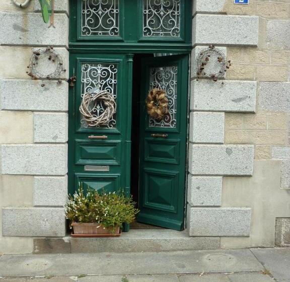 פנסיון La Maison De Claire