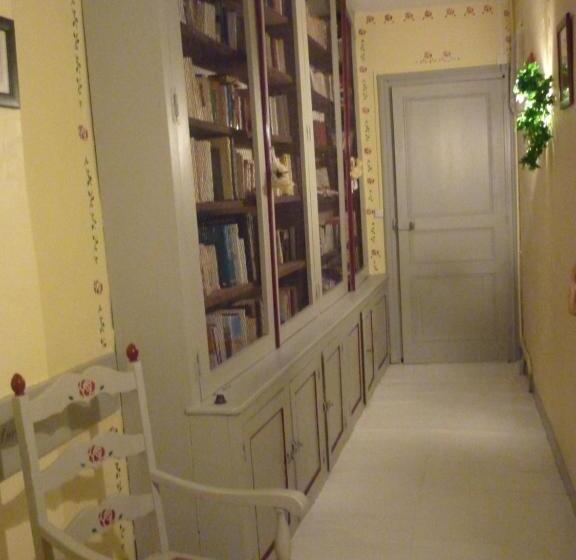 פנסיון La Maison De Claire