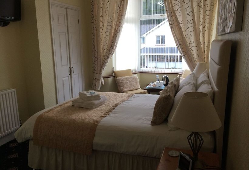 פנסיון Southcombe Guesthouse