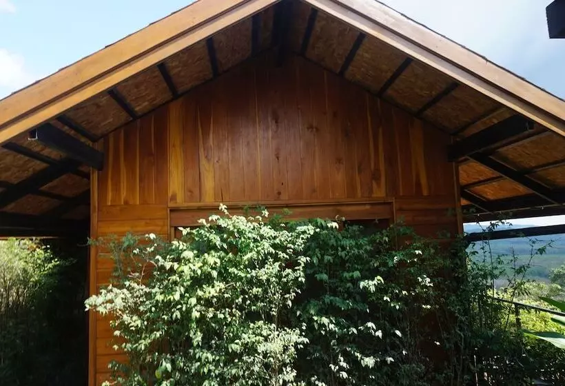 Lomakeskus The Adventure Mountain Club