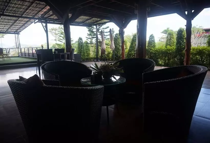 Lomakeskus The Adventure Mountain Club