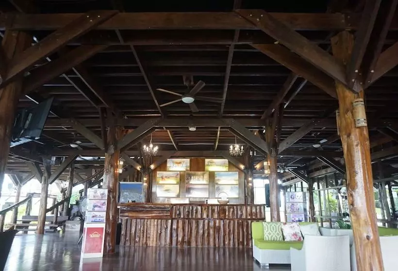 Lomakeskus The Adventure Mountain Club