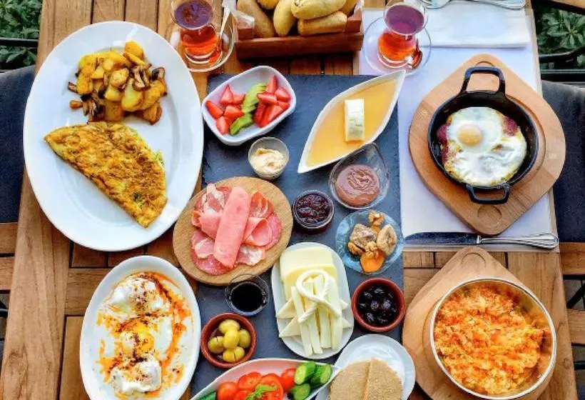 Sakarya Il Ormani Tabiat Parki Kampi