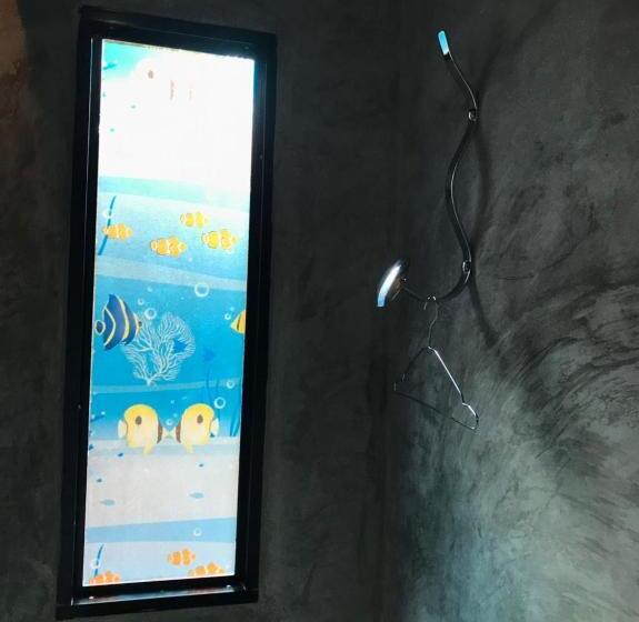 White Jail At Koh Tao Hostel